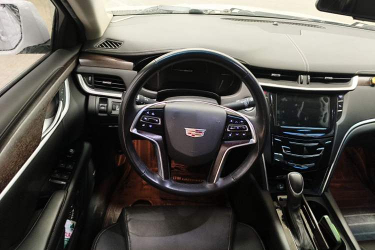 Used Cadillac XTS 2018 28T Elite Edition Steering Wheel