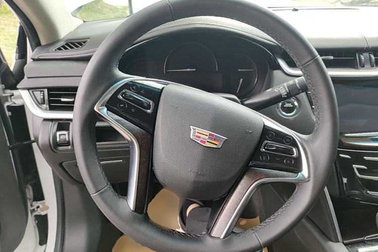 Used Cadillac XTS 2018 28T Tech Edition Steering Wheel