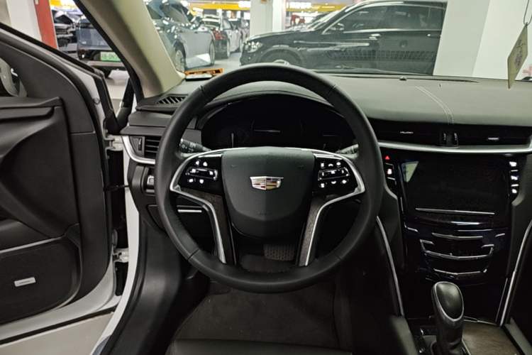 Used Cadillac XTS 2018 28T Tech Edition Steering Wheel