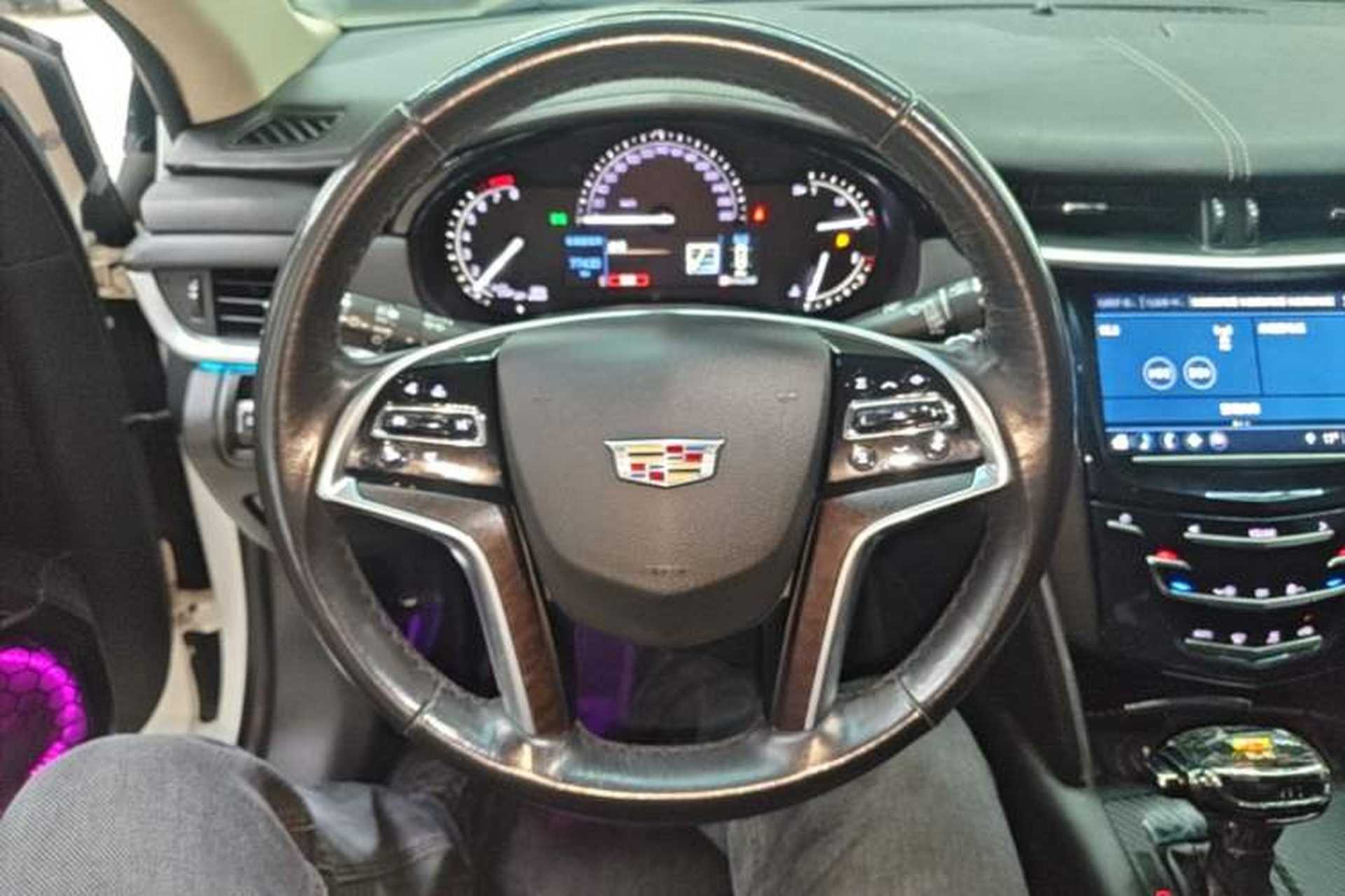 Used Cadillac XTS 2018 28T Tech Edition Steering Wheel