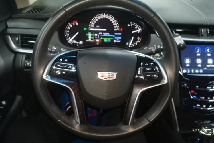 Used Cadillac XTS 2018 28T Tech Edition Steering Wheel