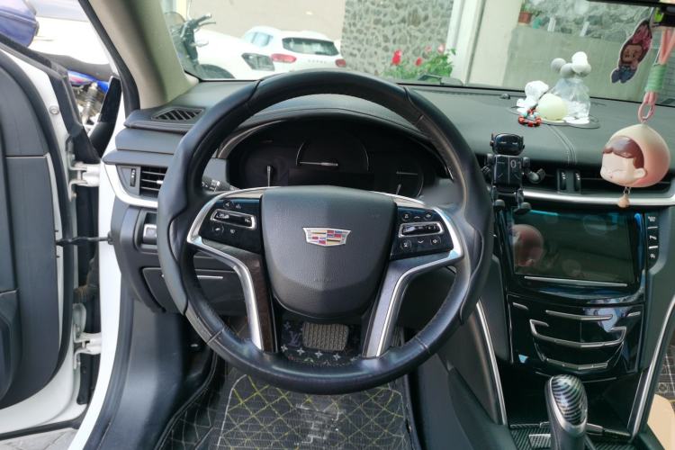 Used Cadillac XTS 2018 28T Tech Edition Steering Wheel