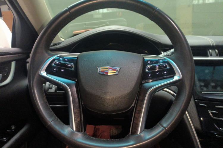 Used Cadillac XTS 2018 28T Elite Edition Steering Wheel