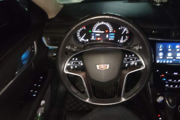 Used Cadillac XTS 2018 28T Tech Edition Steering Wheel