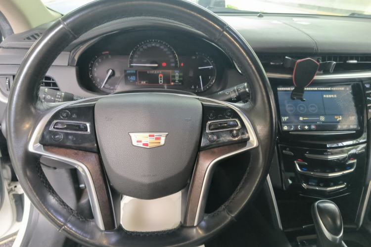Used Cadillac XTS 2018 28T Tech Edition Steering Wheel