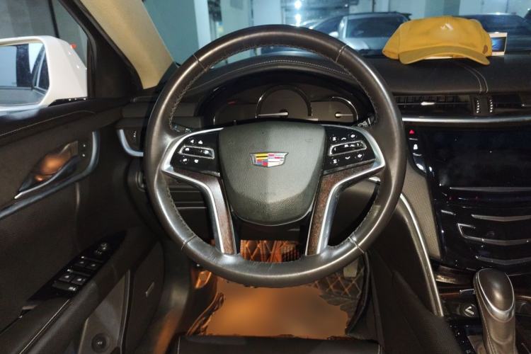 Used Cadillac XTS 2018 28T Tech Edition Steering Wheel