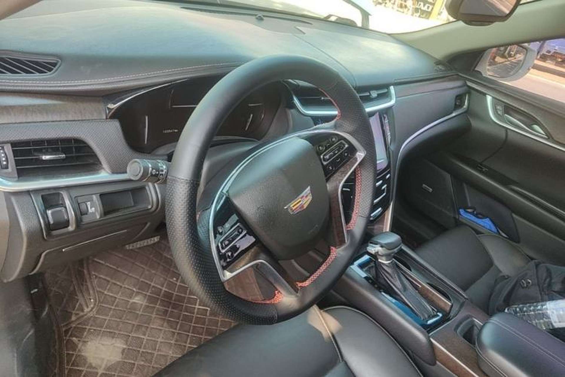 Used Cadillac XTS 2018 28T Elite Edition Steering Wheel