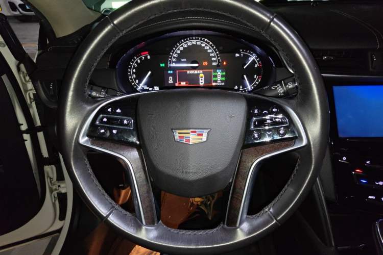 Used Cadillac XTS 2018 28T Tech Edition Steering Wheel