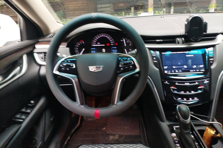 Used Cadillac XTS 2018 28T Elite Edition Steering Wheel