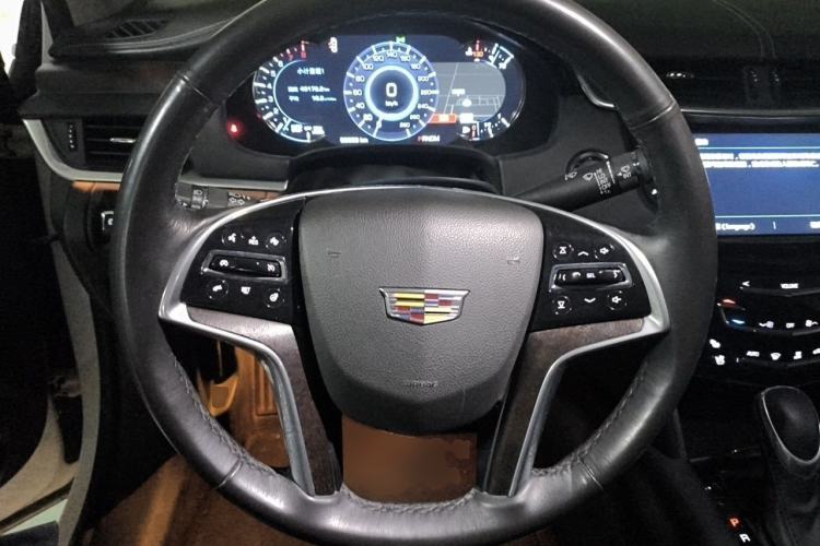 Used Cadillac XTS 2018 28T Luxury Edition Steering Wheel