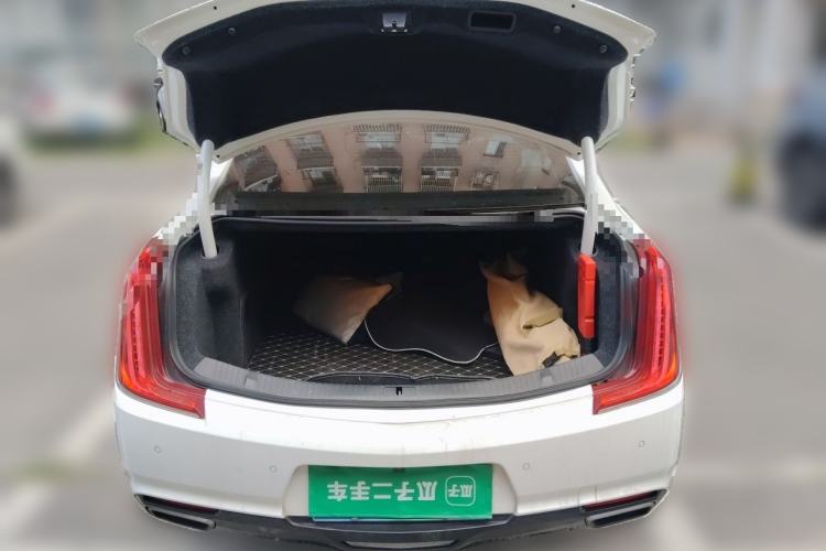 Used Cadillac XTS 2018 28T Elite Edition Trunk