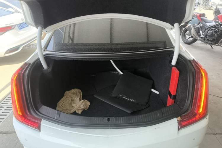 Used Cadillac XTS 2018 28T Tech Edition Trunk