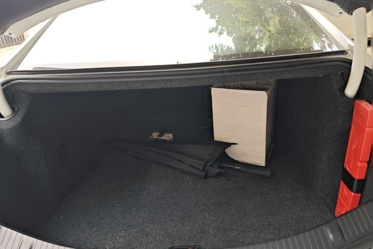 Used Cadillac XTS 2018 28T Elite Edition Trunk