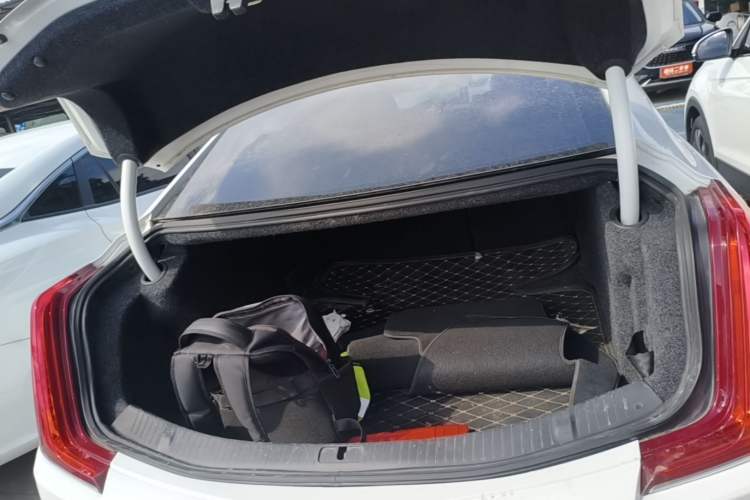 Used Cadillac XTS 2018 28T Tech Edition Trunk
