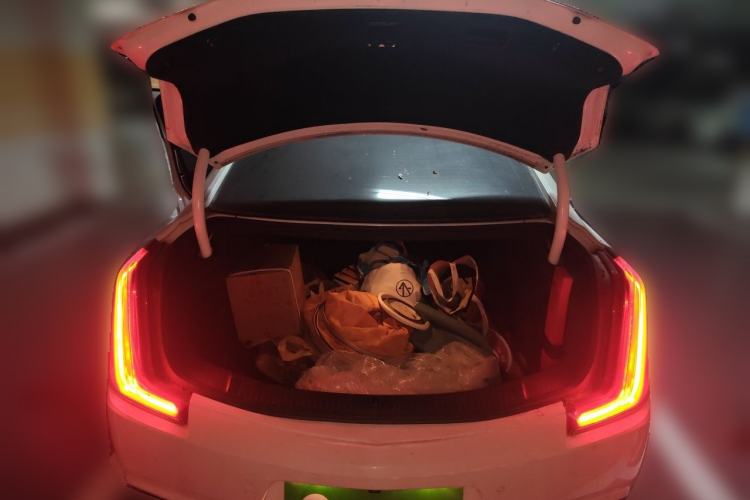 Used Cadillac XTS 2018 28T Elite Edition Trunk