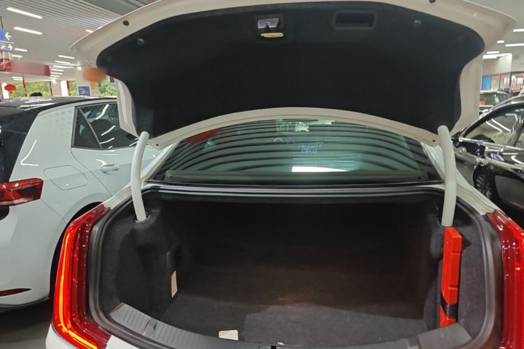 Used Cadillac XTS 2018 28T Tech Edition Trunk