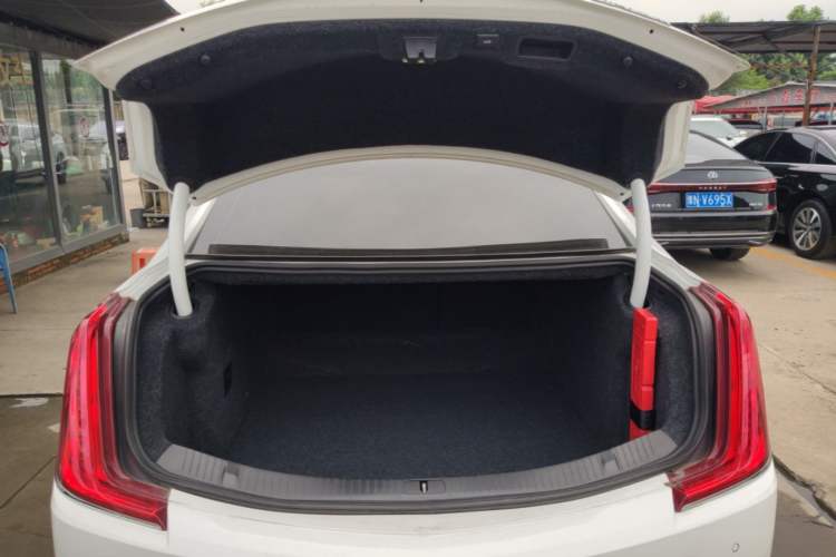 Used Cadillac XTS 2018 28T Tech Edition Trunk