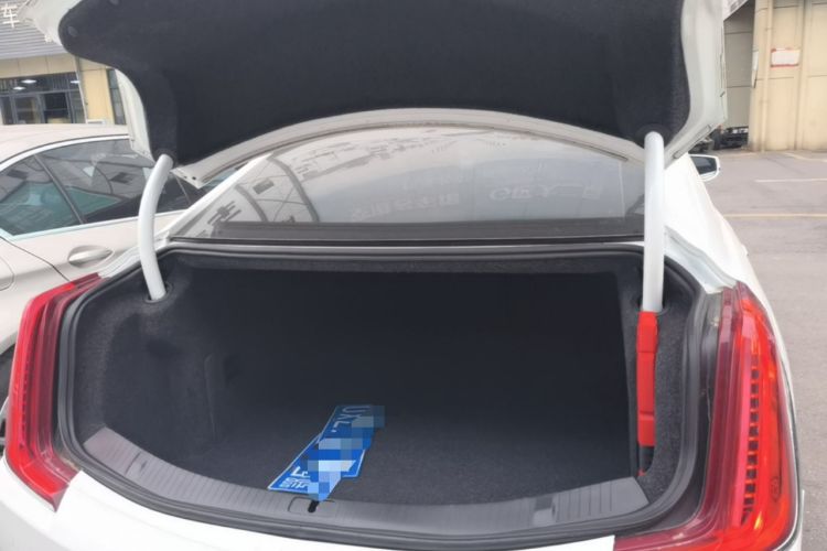 Used Cadillac XTS 2018 28T Elite Edition Trunk