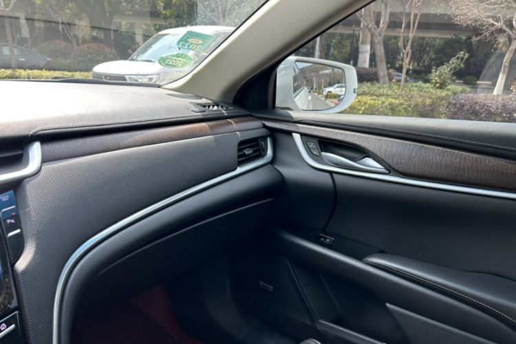 Used Cadillac XTS 2018 28T Elite Edition Trunk