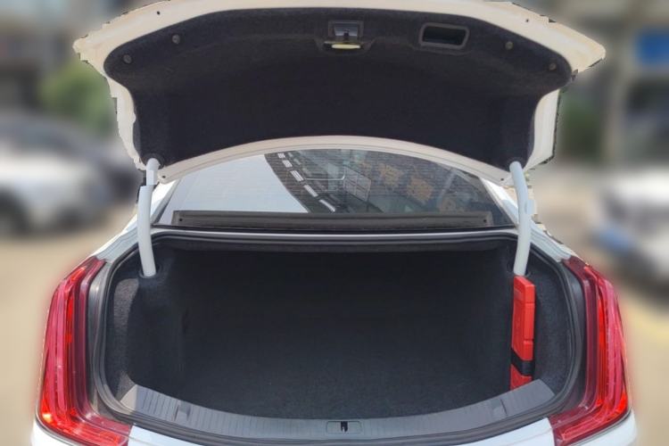 Used Cadillac XTS 2018 28T Elite Edition Trunk