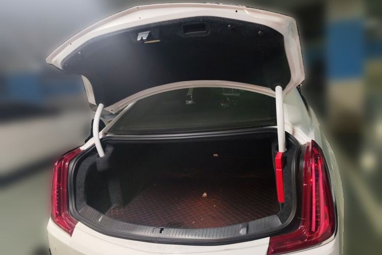 Used Cadillac XTS 2018 28T Elite Edition Trunk