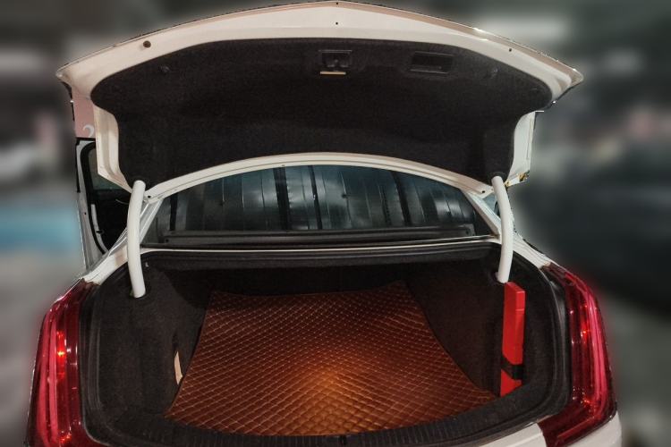 Used Cadillac XTS 2018 28T Elite Edition Trunk