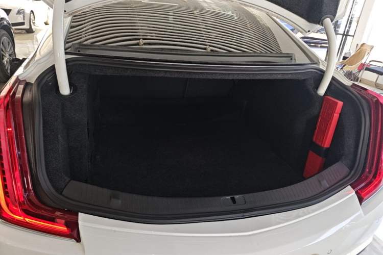 Used Cadillac XTS 2018 28T Tech Edition Trunk