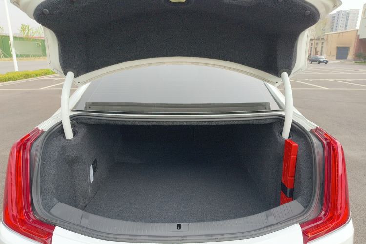 Used Cadillac XTS 2018 28T Elite Edition Trunk