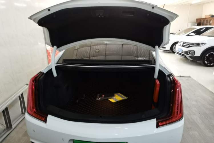Used Cadillac XTS 2018 28T Tech Edition Trunk
