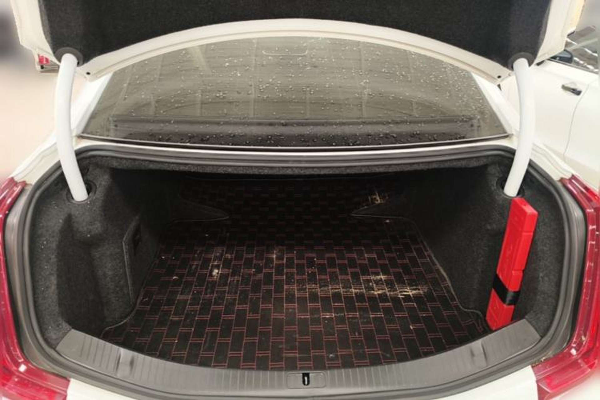 Used Cadillac XTS 2018 28T Elite Edition Trunk