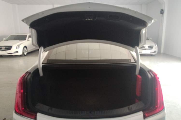 Used Cadillac XTS 2018 28T Tech Edition Trunk