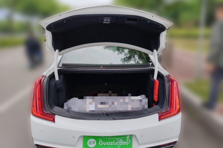 Used Cadillac XTS 2018 28T Elite Edition Trunk