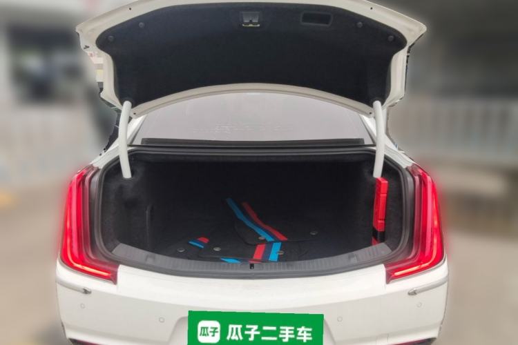 Used Cadillac XTS 2018 28T Elite Edition Trunk