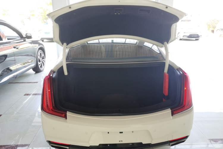 Used Cadillac XTS 2018 28T Tech Edition Trunk