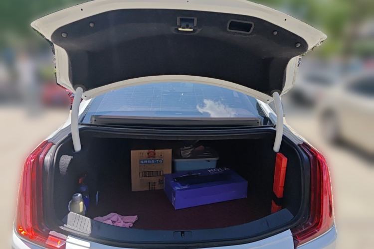 Used Cadillac XTS 2018 28T Elite Edition Trunk