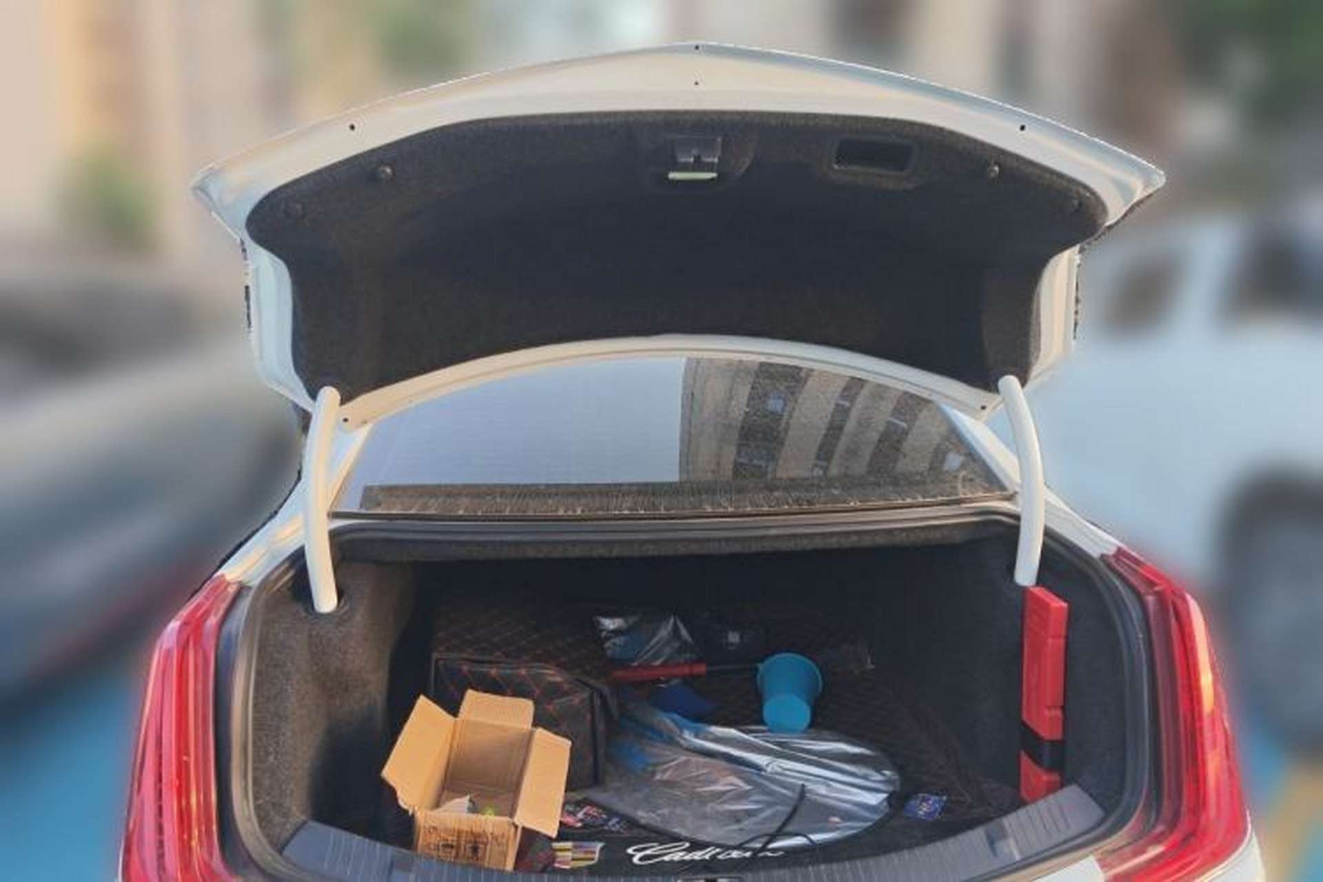 Used Cadillac XTS 2018 28T Elite Edition Trunk