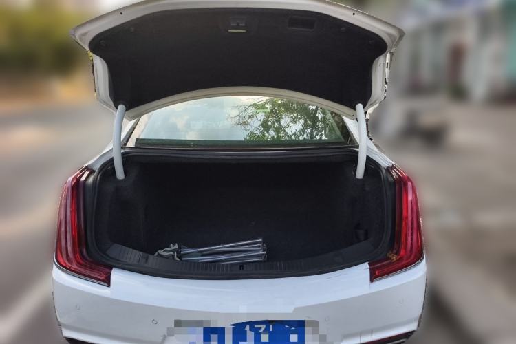 Used Cadillac XTS 2018 28T Luxury Edition Trunk