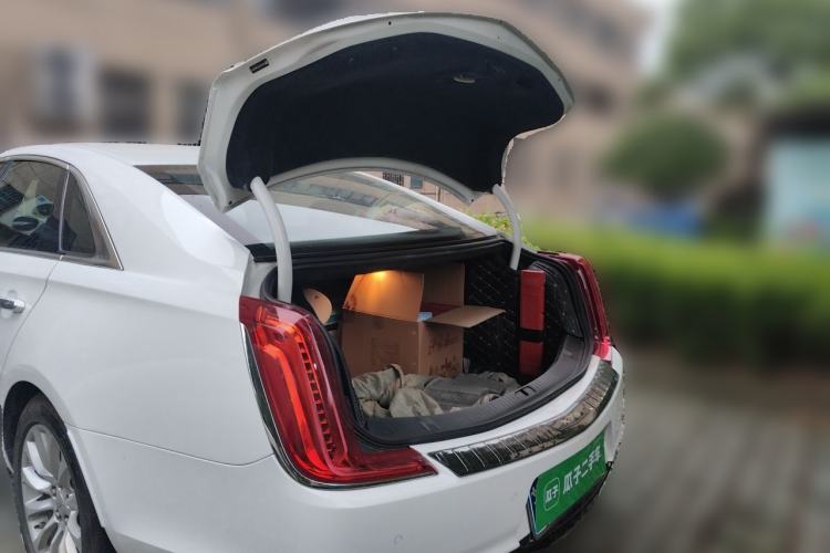 Used Cadillac XTS 2018 28T Elite Edition Trunk