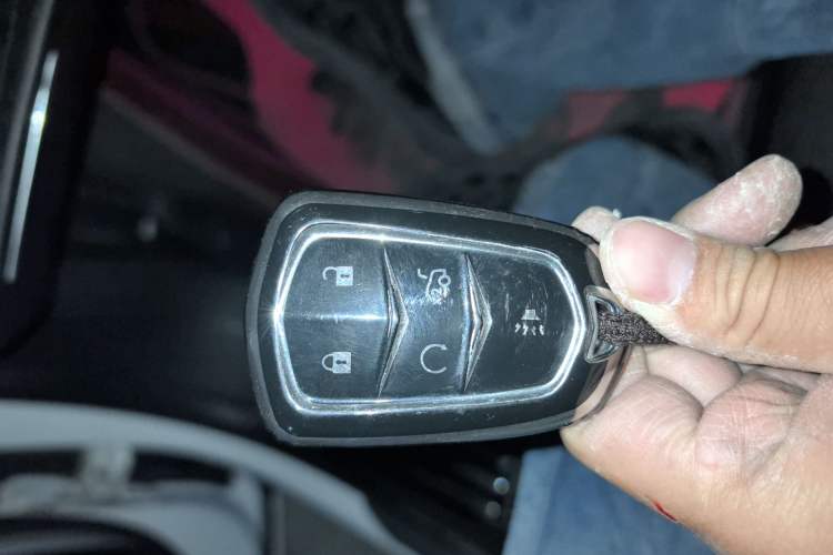 Used Cadillac XTS 2018 28T Tech Edition Vehicle Key