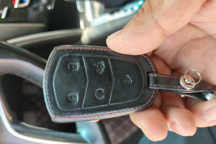 Used Cadillac XTS 2018 28T Elite Edition Vehicle Key