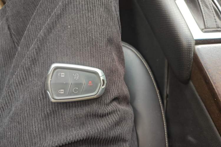 Used Cadillac XTS 2018 28T Tech Edition Vehicle Key
