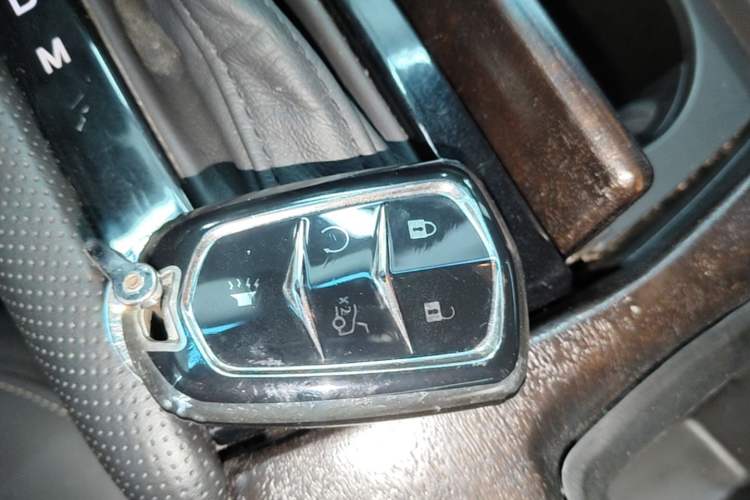 Used Cadillac XTS 2018 28T Elite Edition Vehicle Key