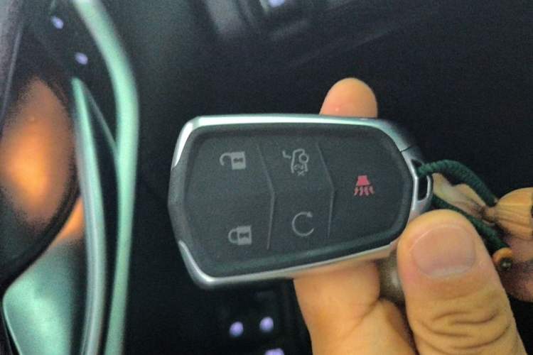Used Cadillac XTS 2018 28T Elite Edition Vehicle Key