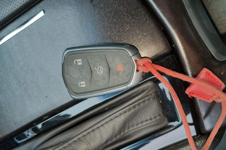 Used Cadillac XTS 2018 28T Tech Edition Vehicle Key
