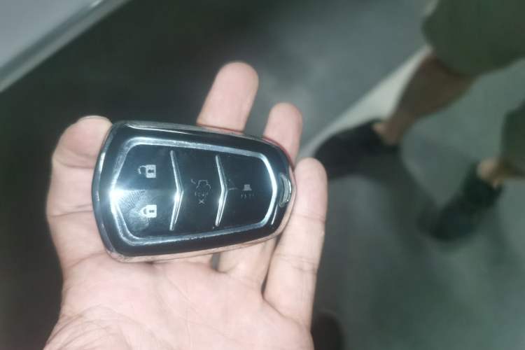 Used Cadillac XTS 2018 28T Tech Edition Vehicle Key