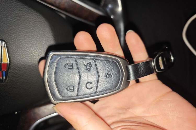 Used Cadillac XTS 2018 28T Elite Edition Vehicle Key