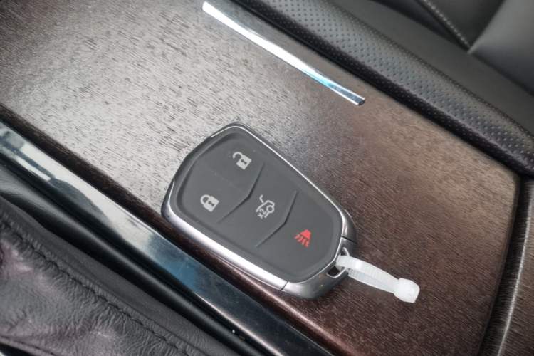 Used Cadillac XTS 2018 28T Tech Edition Vehicle Key