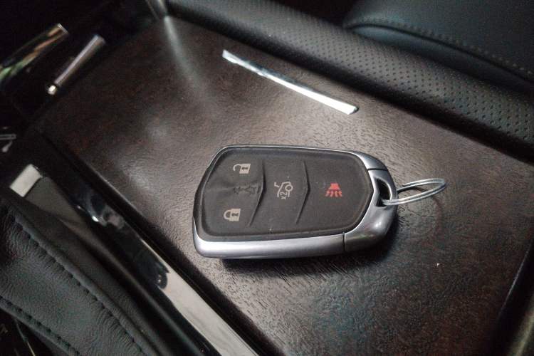 Used Cadillac XTS 2018 28T Tech Edition Vehicle Key