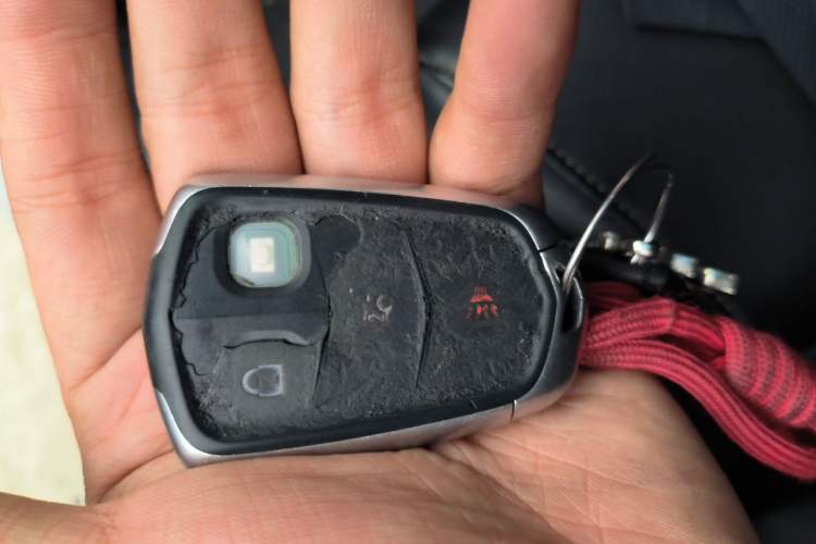 Used Cadillac XTS 2018 28T Tech Edition Vehicle Key