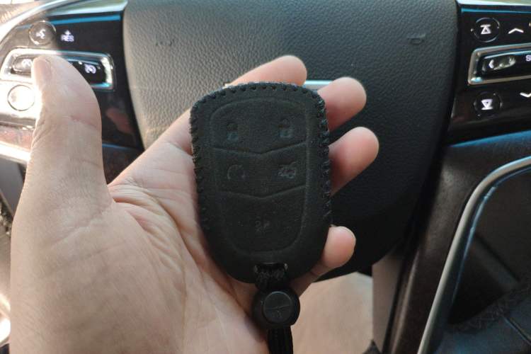 Used Cadillac XTS 2018 28T Elite Edition Vehicle Key